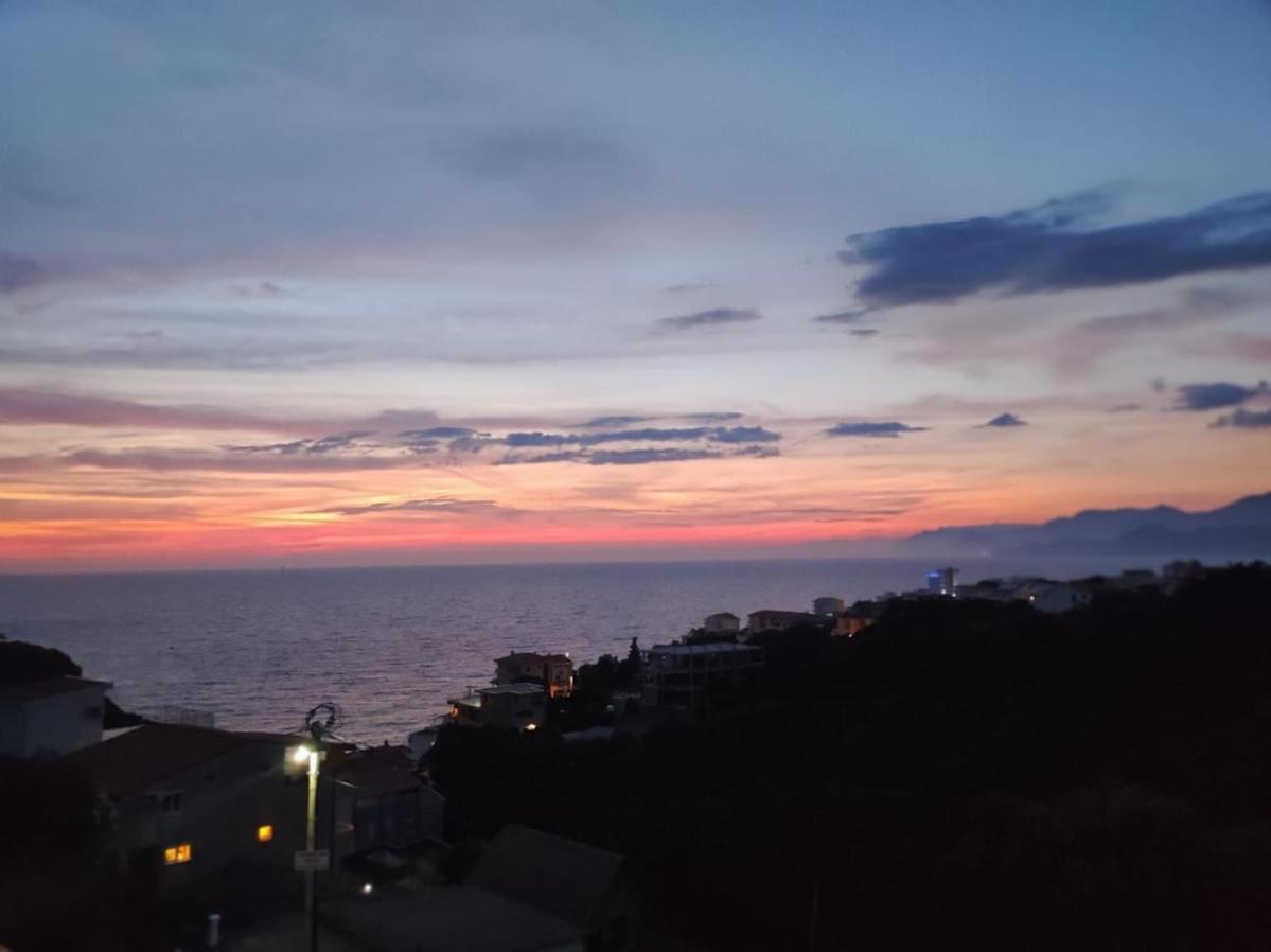 Carefree Apartments Улцинь Экстерьер фото