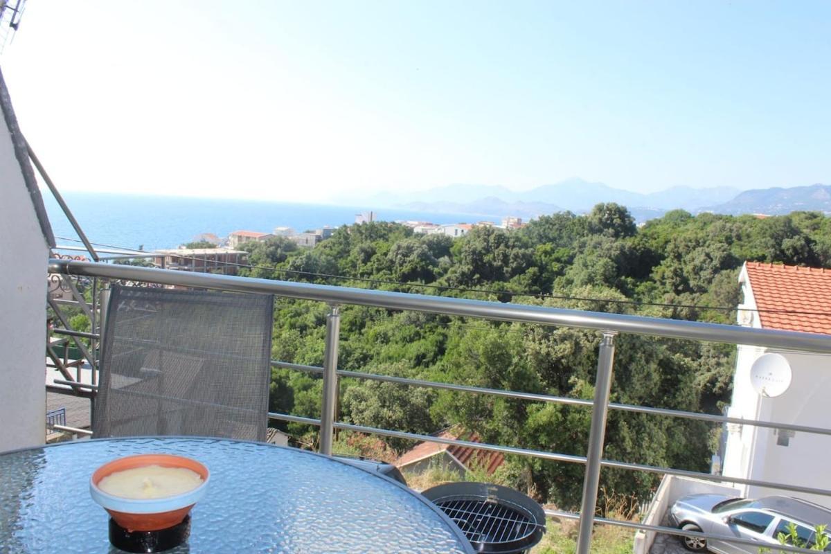 Carefree Apartments Улцинь Экстерьер фото